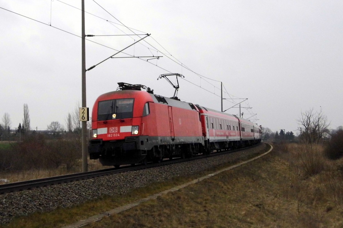 Am 15.03.2015 kam die 182 024 von der DB aus Richtung Stendal und fuhr nach Salzwedel . 