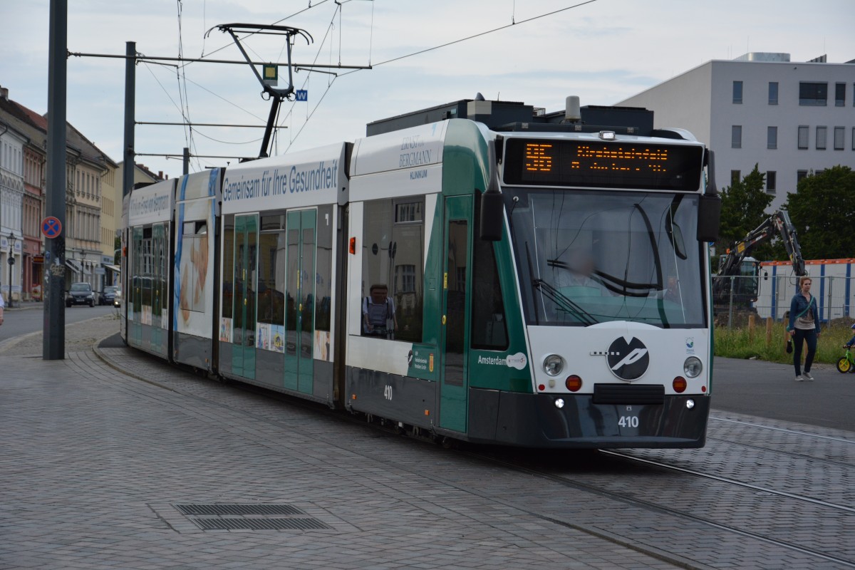 Am 15.08.2014 fährt Siemens Combino 410 Amsterdam auf der Linie 96 zum Kirchsteigfeld.