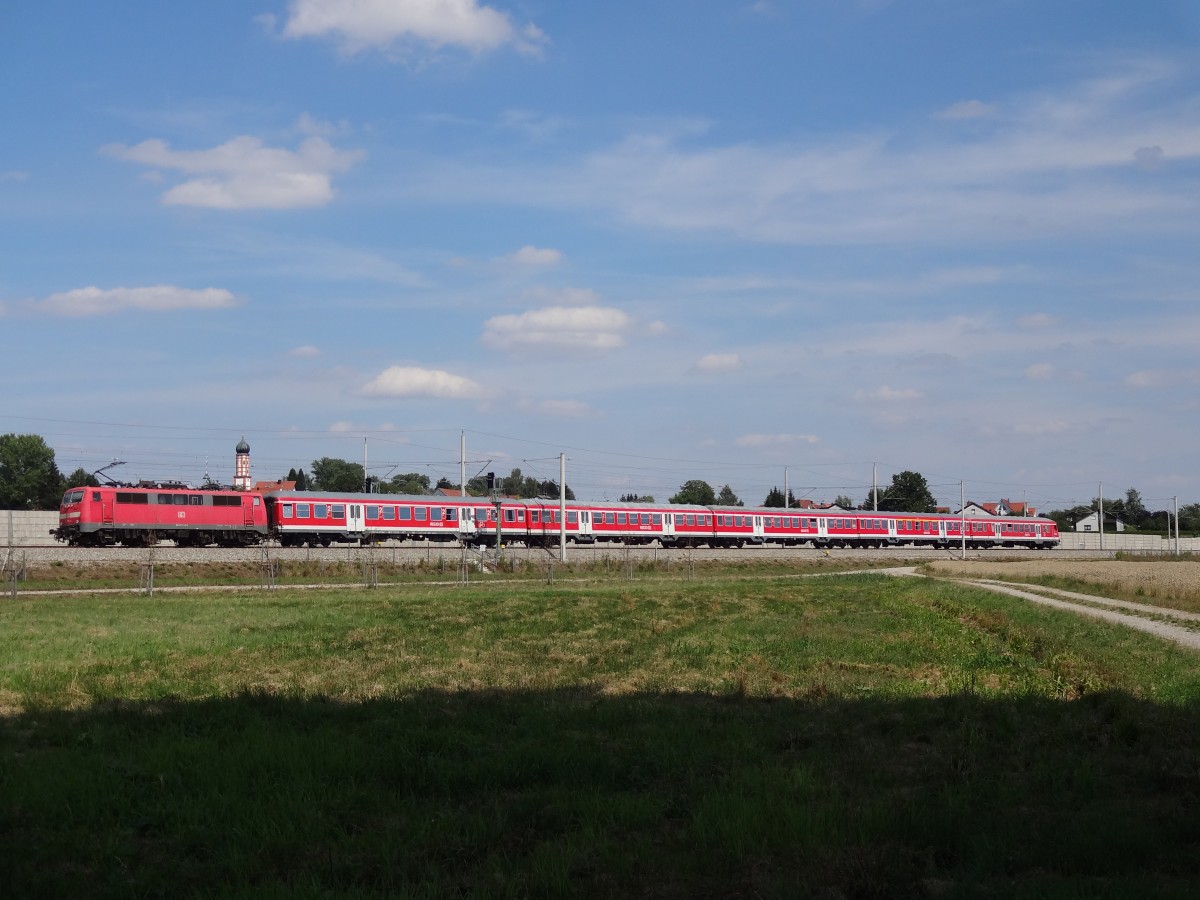 Am 15.8.13 fuhr eine Garnitur aus 5 n-Wagen und 111 176 über die KBS980. 
Eigentlich erwarteten wir einen 440, doch das war auch eine schöne Überraschung. ;)
