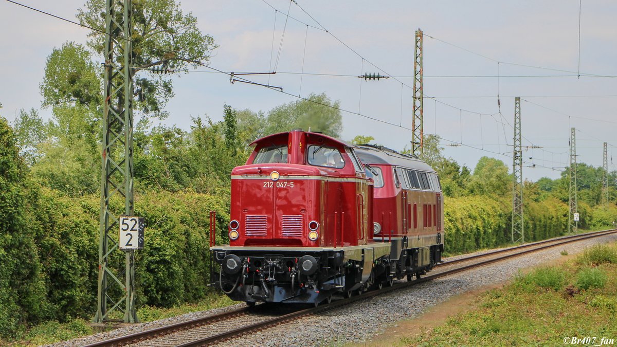 Am 16.05.2020 zog die Baureihe 212 die Br 215 durch Angermund.
