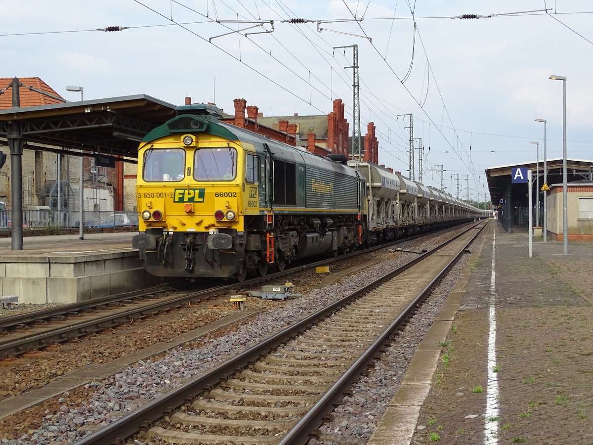 Am 16.06.2018 kam 650 001(66002) mit einem Splittzug aus Richtung Berlin nach Stendal und fuhr weiter in Richtung Hannover.