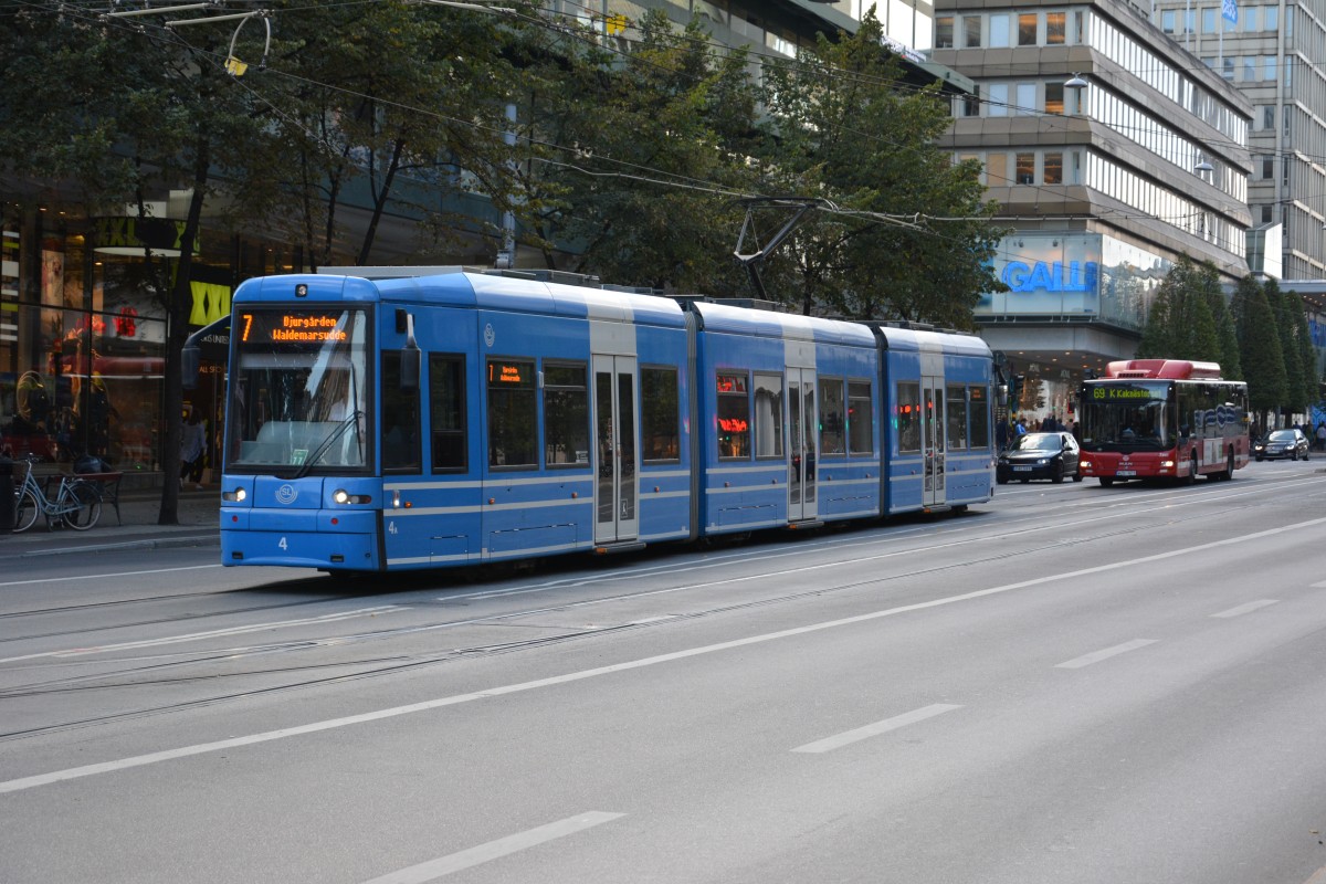 Am 16.09.2014 wurde diese Niederflurstraßenbahn in Stockholm aufgenommen. Zugnummer 4.
