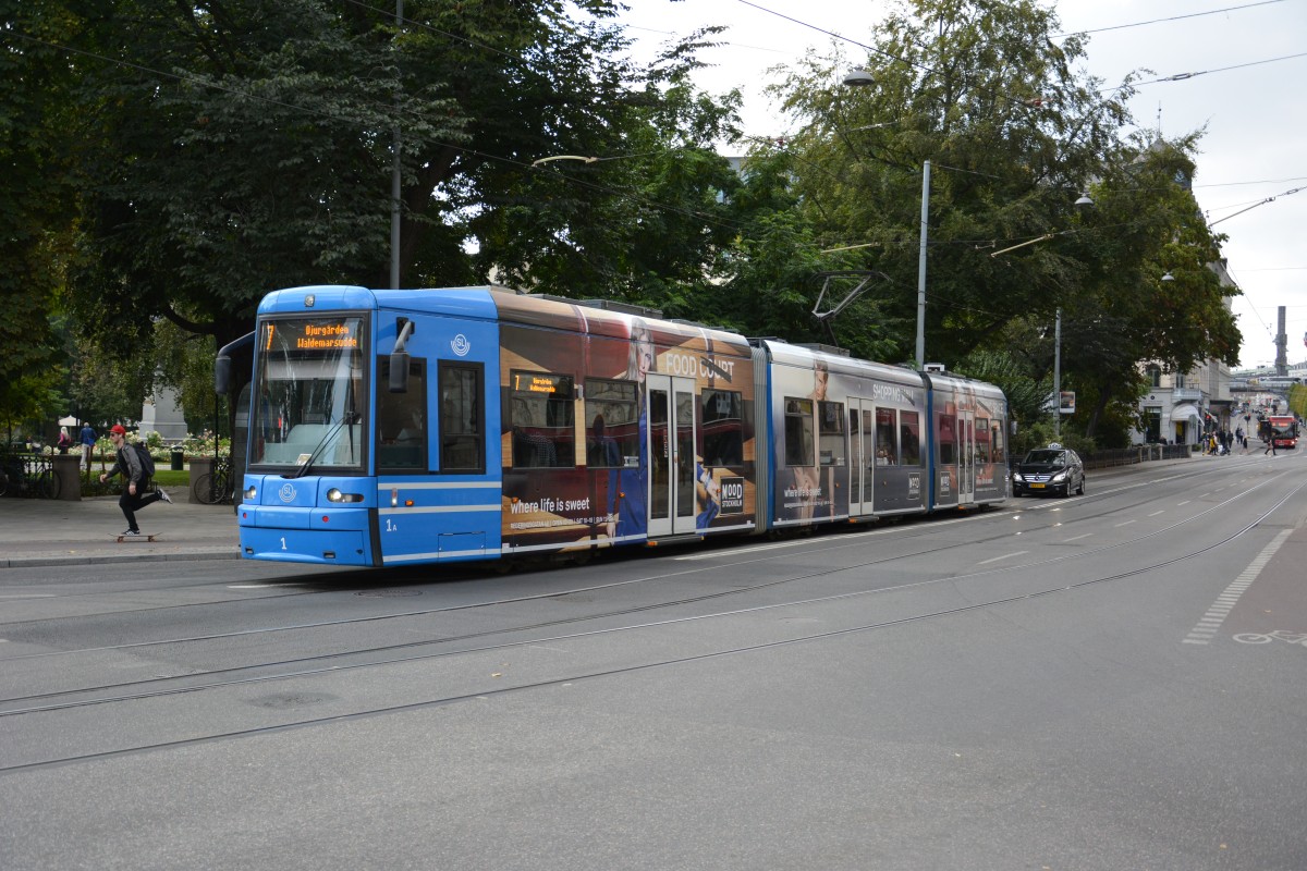 Am 16.09.2014 wurde diese Niederflurstraßenbahn in Stockholm aufgenommen. Zugnummer 1.
