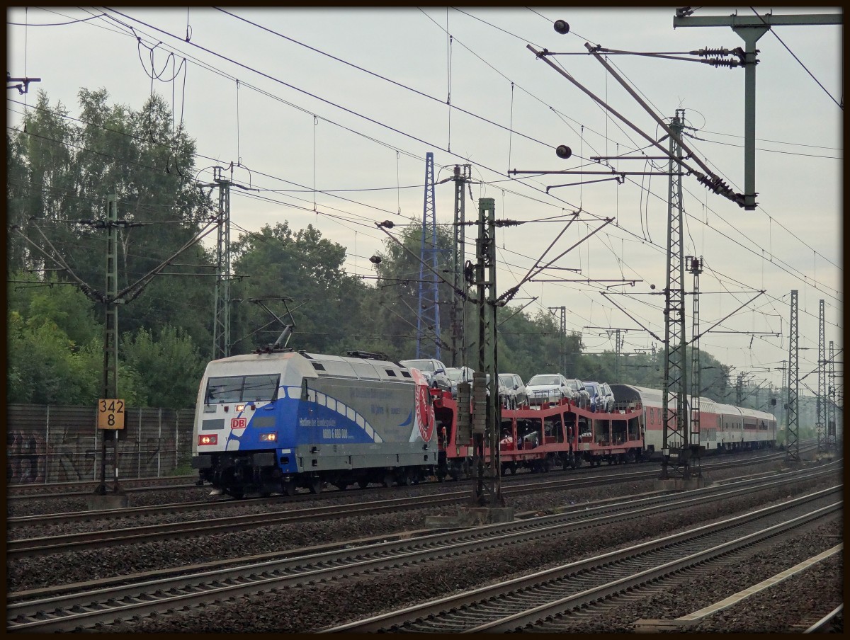 Am 16.8.13 war ein Autozug mit der 101 060 unterwegs.
Aufgenommen wurde der Zug in Hamburg Harburg.