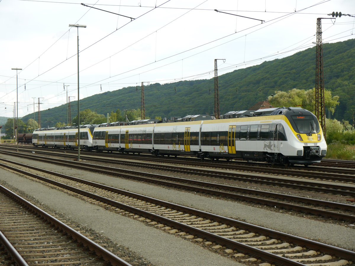 Am 17 Juli 2017 fuhren zwei Brandneuen 3442 (3442 204 und 3442 205) für Baden-Württemberg durch Gemünden (Main).