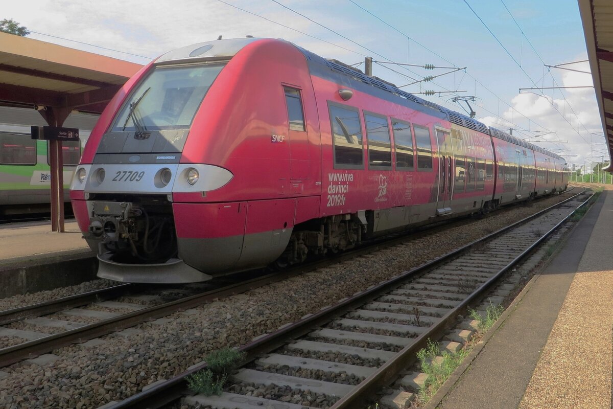 Am 17 September 2021 steht Z-27709 in Nevers.