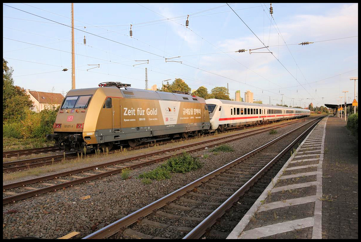 Am 17.09.2020 schaffte es die 101071 Gold mit ihrem Intercity nicht bis zum Zielbahnhof in Hamburg. Auf der Rollbahn zwischen Münster und Osnabrück war die Fahrt vorbei. Mit Mühe wurde noch der Bahnhof Lengerich erreicht, wo die Fahrgäste umsteigen konnten. Die komplette Garnitur blieb dann verlassen im Bahnhof bis zum Abend abgestellt zurück.