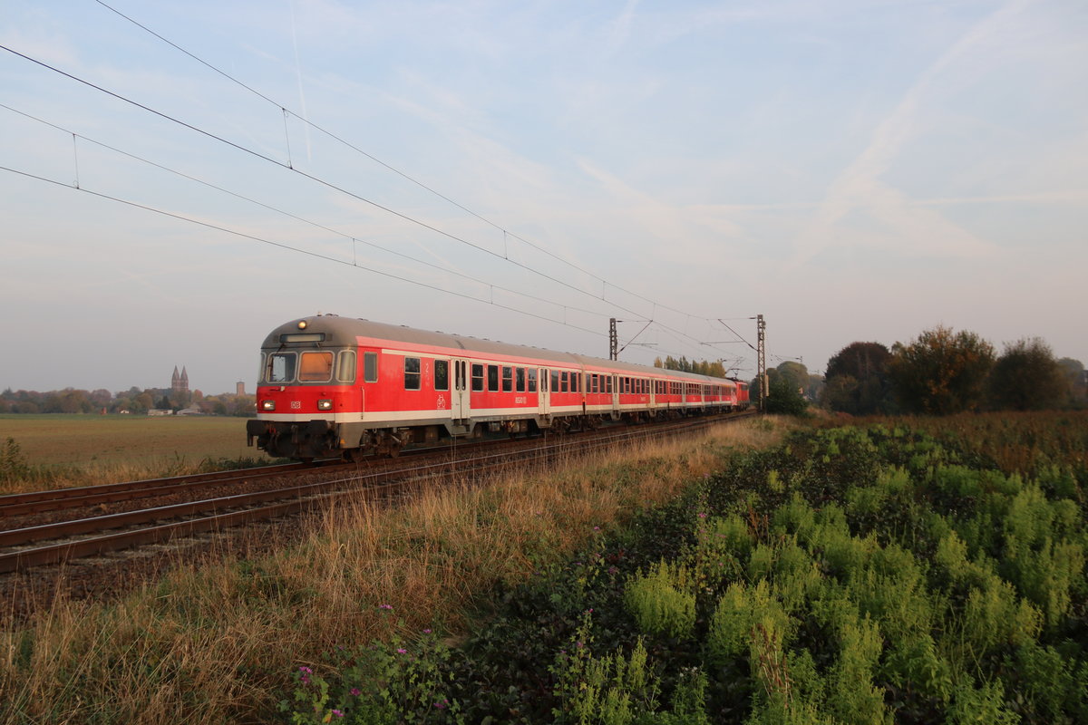 Am 17.10.18 machte sich 111 032 mit dem RE10838 auf den Weg nach Kaldenkirchen, die Aufnahme entstand kurz hinter Breyell
