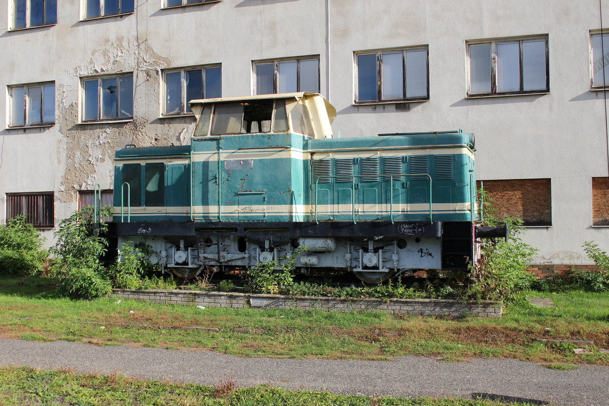 Am 17.10.19 stand die Sockellok 710 019 (T 334 019) noch im Bahnhof Kladno. Einige Tage später wurde sie weggebracht.