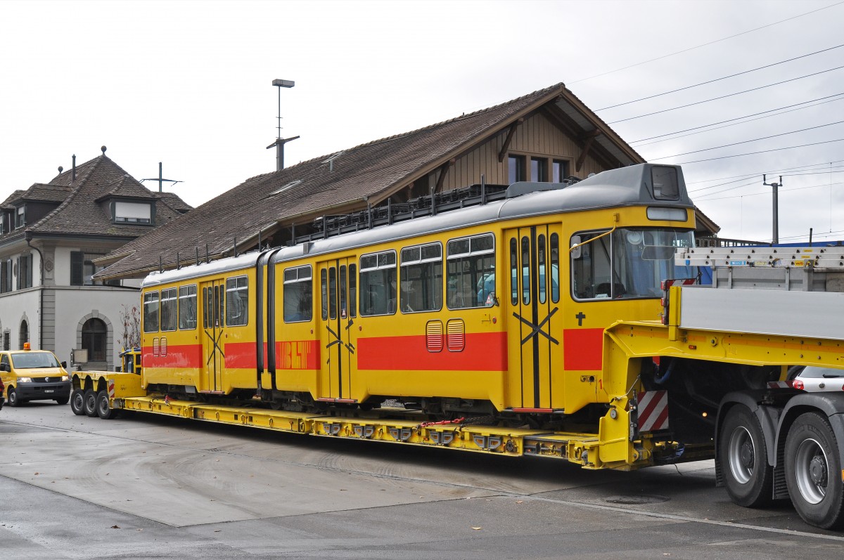 Am 17.11.2015 hat für den Be 4/6 110 der BLT die letzte Stunde geschlagen. Auf einem Tieflader wird der wagen vom Depot Hüslimatt nach Kaiseraugst gefahren, wo er abgebrochen wird.