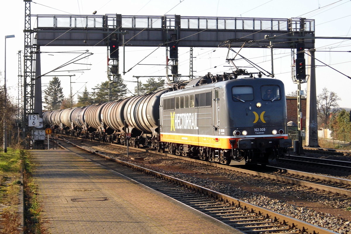 Am 18.02.2019 kam die 162.009 von der Hector Rail GmbH, aus Richtung Braunschweig nach Niederndodeleben und fuhr weiter in Richtung Magdeburg .