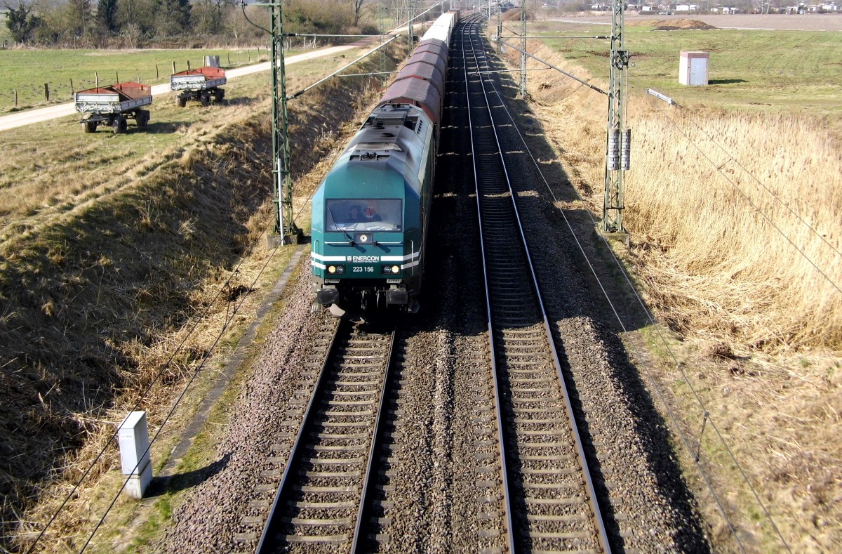 Am 18.03.2015 kam die 223 156 von der ENERCON aus Richtung Hannover und fuhr weiter in Richtung Stendal .