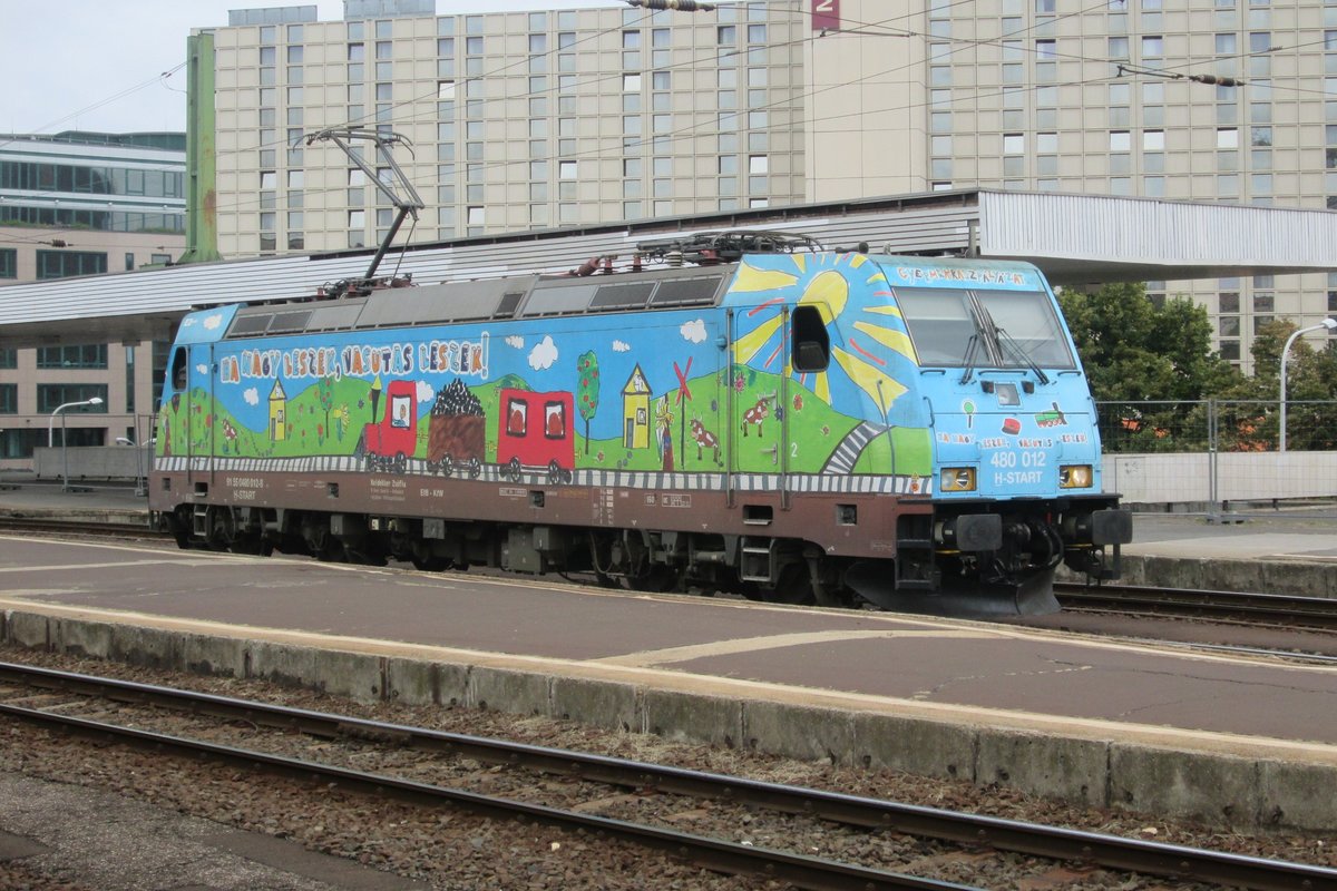 Am 19 September 2017 lauft 480 012 um in Budapest-Delí.