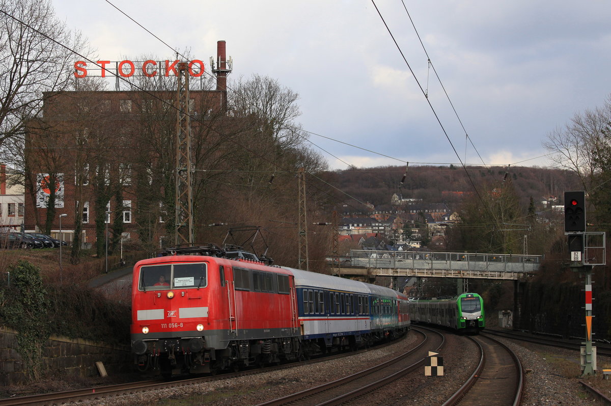 Am 19.03.2021 zog GfF 111 056 die RB48 nach Bonn Hbf durch Wuppertal Sonnborn. 