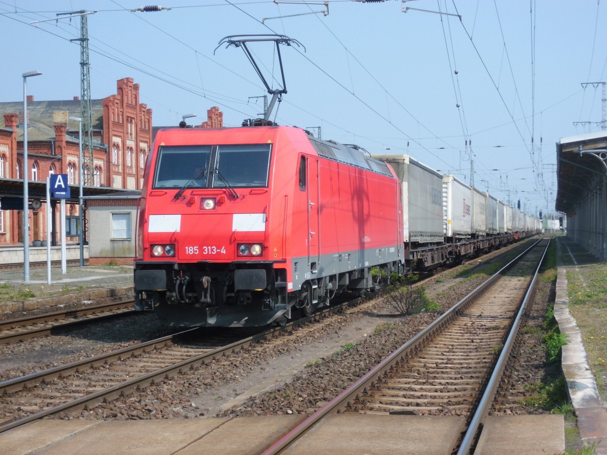 Am 19.04.2014 kam 185 313 mit einem DB Schenkerzug aus Richtung Magdeburg nach Stendal und fuhr weiter in Richtung Wittenberge.