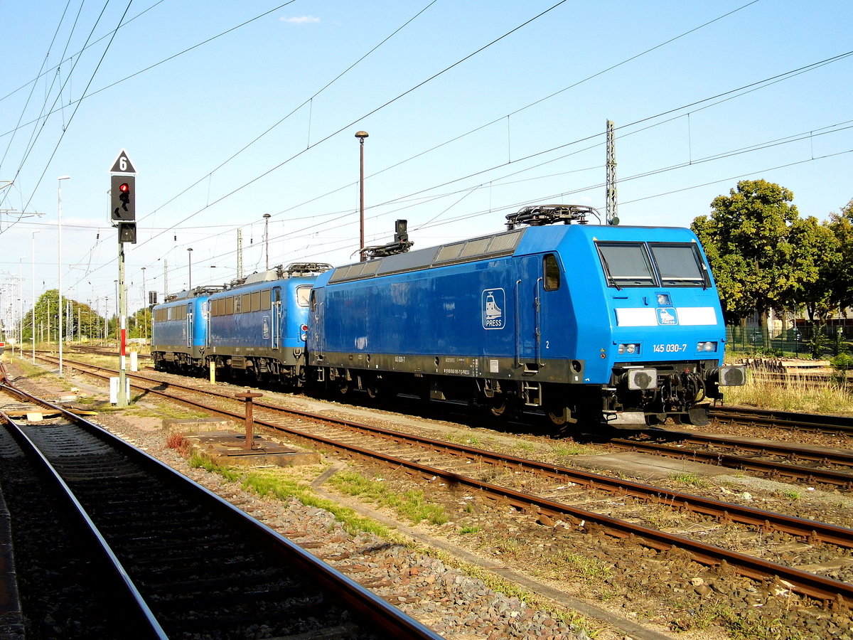 Am 19.07.2018 waren die 140 050-3 und die 140 007-7 und die 145 030-7 von der Press in Stendal abgestellt.