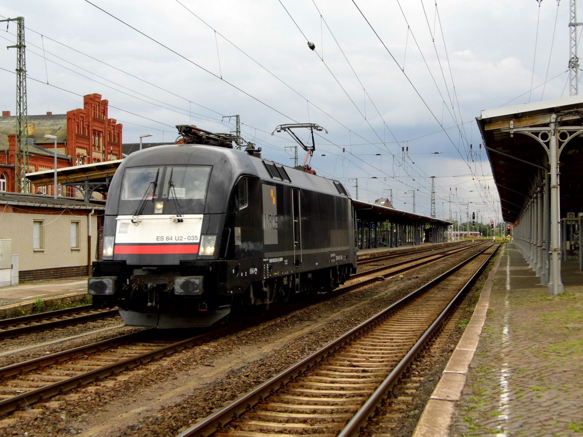 Am 19.09.2015 kam die 182 035 von der TXL (Dispolok) aus Richtung Magdeburg nach Stendal und fuhr weiter in Richtung Wittenberge .