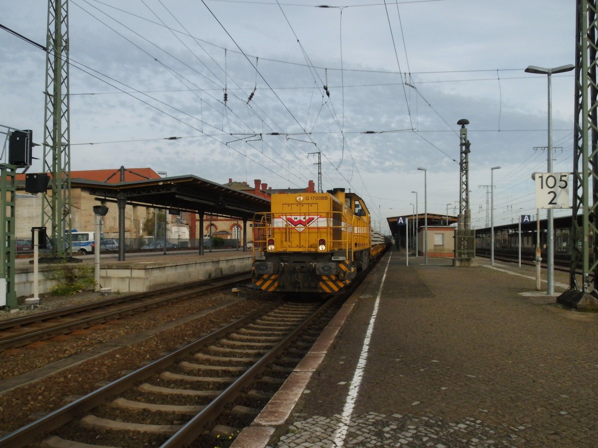 Am 19.10.2013 kam Wiebe G 1700 mit einem Schwellenzug durch Stendal nach Hannover.
