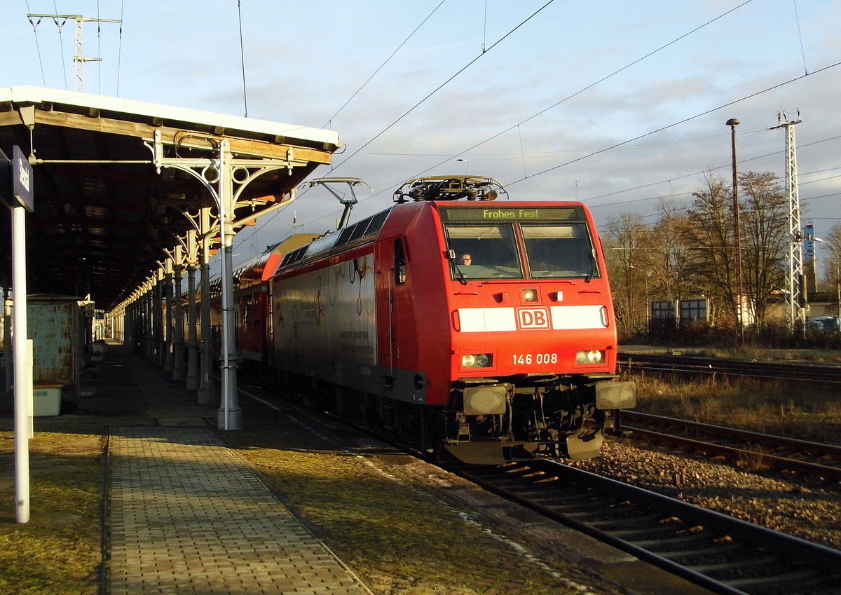 Am 19.12.2016 kam die 146 008 aus Richtung Magdeburg nach Stendal und fuhr  nach Salzwedel .
