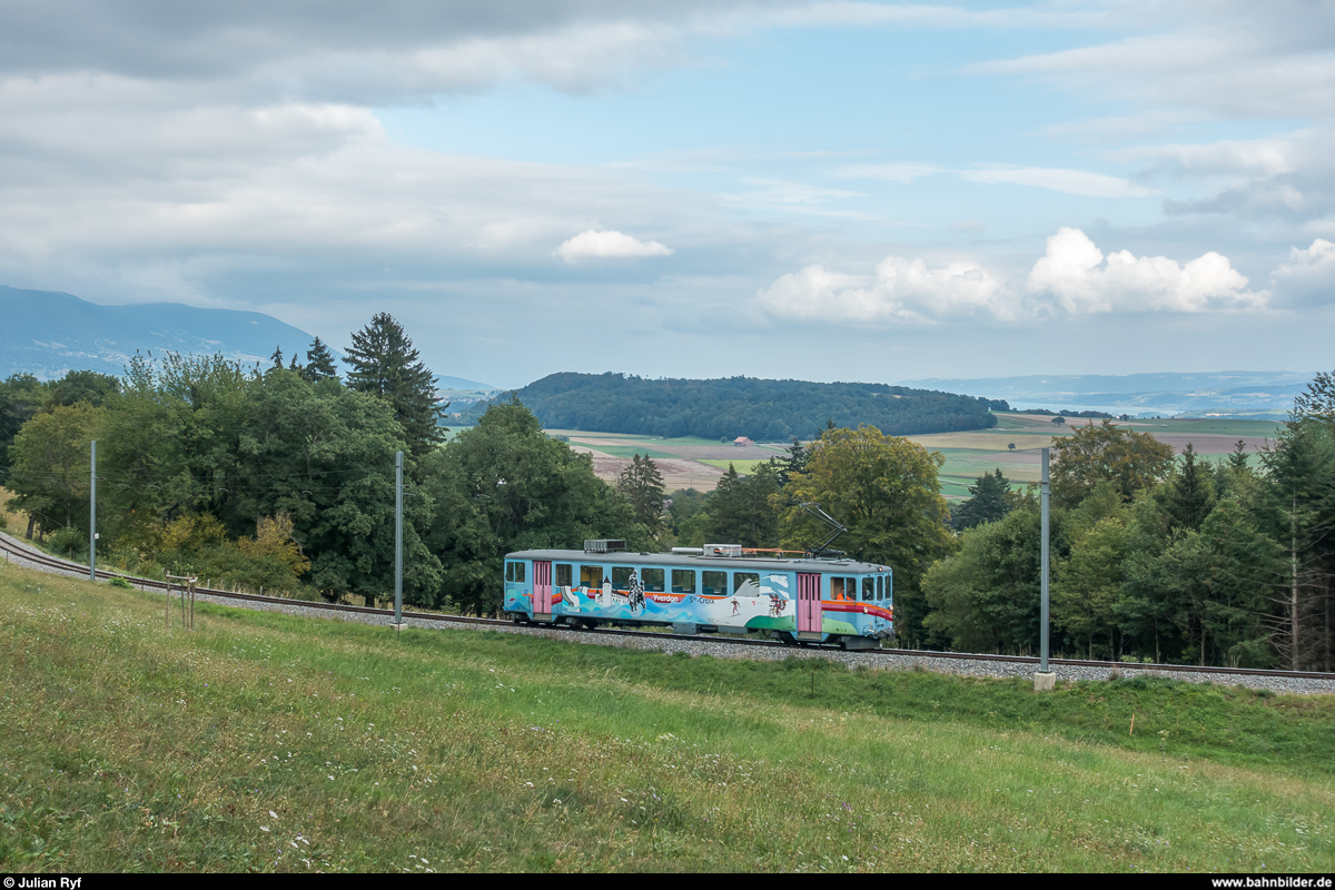 Am 2. September 2018 kam der Be 4/4 5 der YSteC aufgrund einer Fahrzeugstörung unverhofft noch zu einem Regionalzugeinsatz von Ste-Croix nach Vuiteboeuf (Gegenzug sowie Weiterfahrt nach Yverdon mit Ersatzbus). Die Halte zwischen Ste-Croix und Baulmes können vom Ersatzbus nicht bedient werden. Auf der Rückfahrt bei Six-Fontaines.