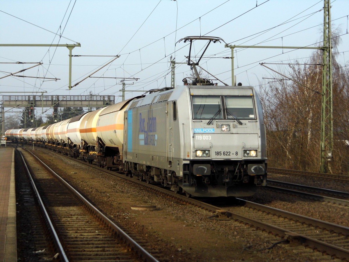Am 20.02.2015 kam die 185 622-8 von der Ruhrtalbahn-Cargo (Railpool) aus Richtung Braunschweig nach Niederndodeleben und fuhr weiter in Richtung Magdeburg .