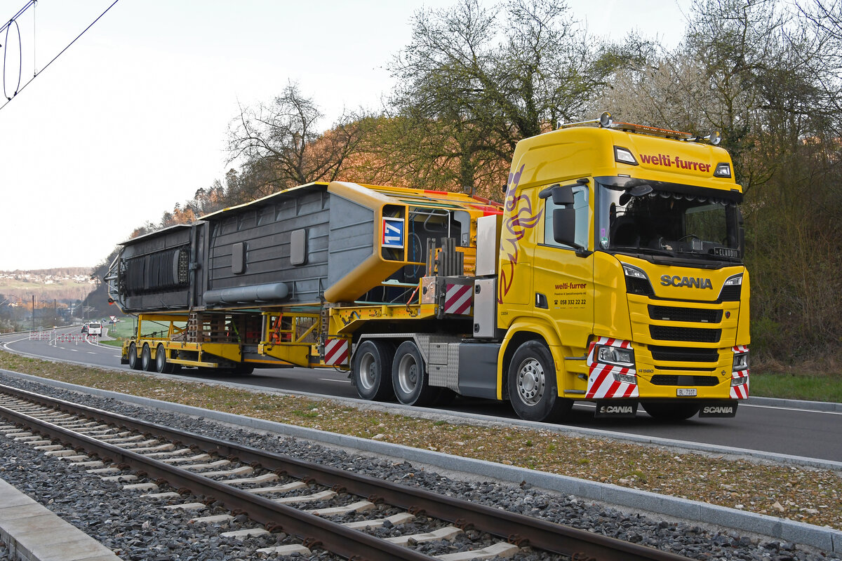 Am 20.03.2024 fand die grosse Übung Treno Nuovo vom Kantonalen Führungsstab Basel-Land im Bereich der BLT Station Lampenberg-Ramlinsburg statt. Mit dem Be 4/6 264 und einem Lastwagen wurde eine Schwere Kollision simuliert.