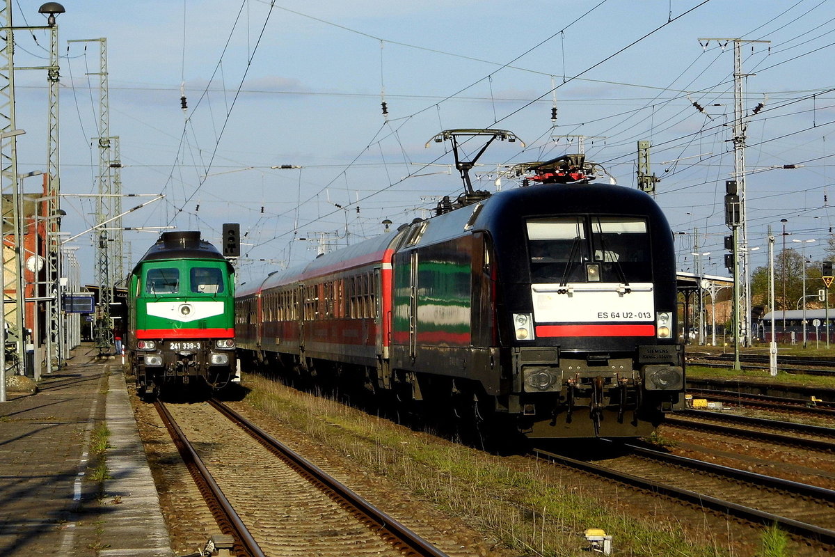 Am 20.04.2017 kam die 182 513-2 aus Richtung Berlin nach Stendal und fuhr    nach Hamburg .