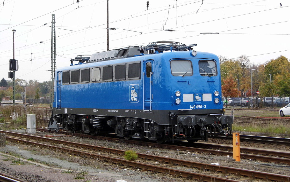 Am 20.10.2017 war die 140 050-3 von von der PRESS in Stendal abgestellt.