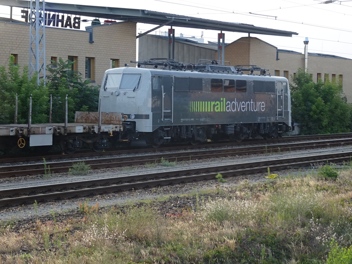 Am 20.7.18 in Hennigsdorf zu Besuch: 111 222-6  im Dienst von Railadventure. Nach Meldung im EK H. 12 /17 letztgebaute 111-er (1984) und im Sept. 2017 für den neuen Betreiber aufgearbeitet- also noch nicht lange dabei..