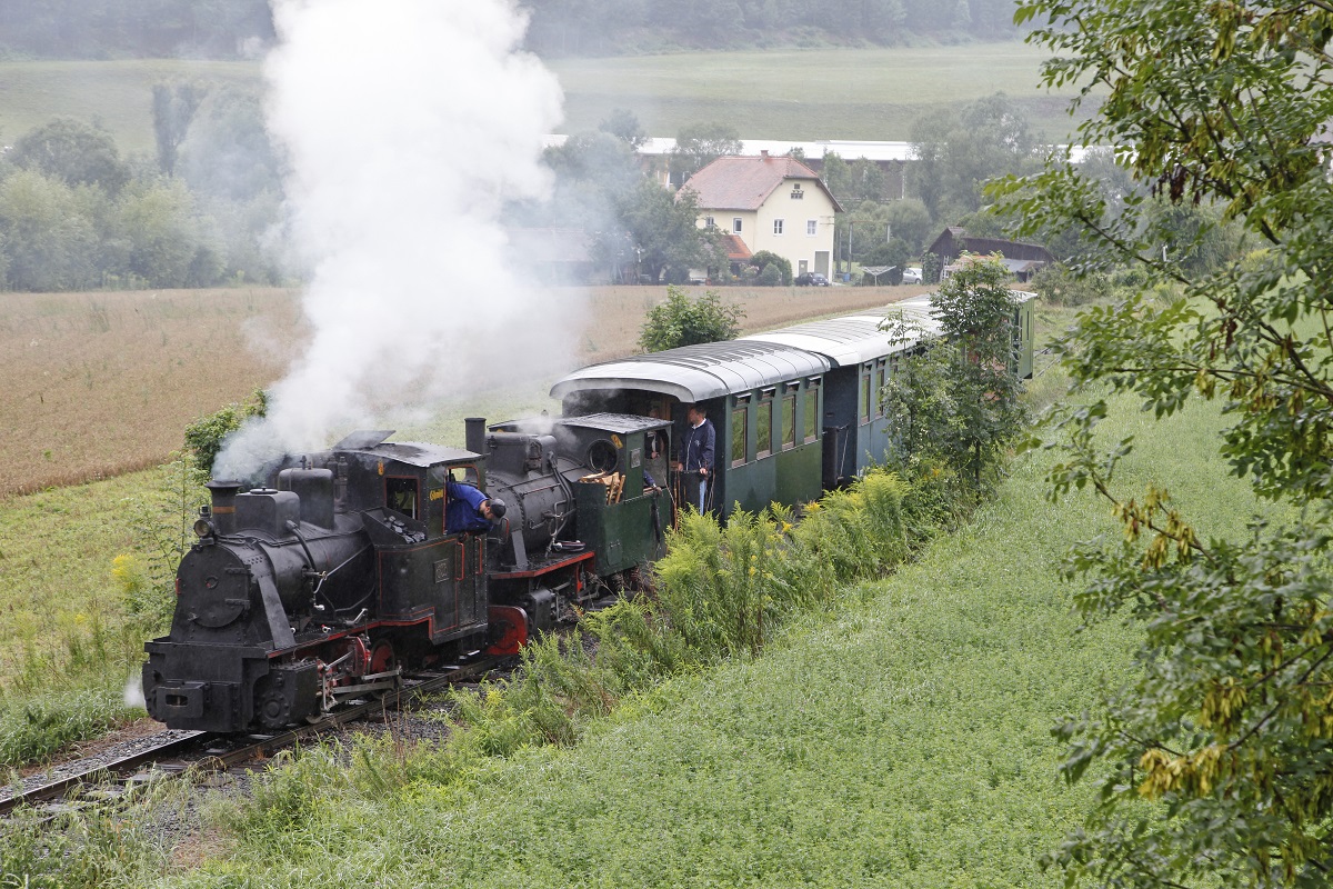 Am 2.08.2015 war Dampftag bei der Gurktalbahn. Zu sehen sind Lok  Christl  und Lok 13 mit Zug GT61 bei Pöckstein - Zwischenwässern.