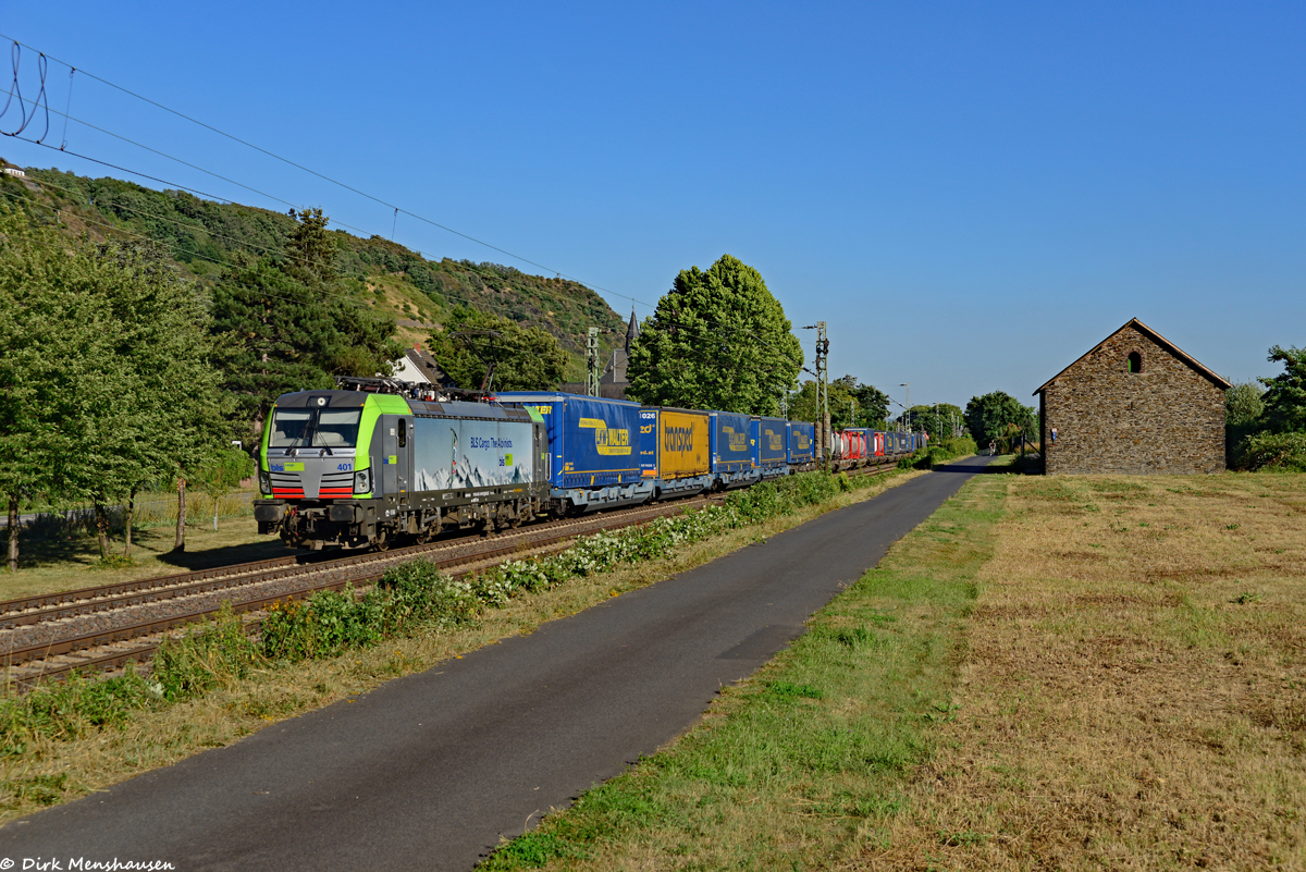 Am 21.07.2020 ist 475 401 (BLS Cargo) auf der rechten Rheinstrecke bei Leutesdorf in Richtung Norden unterwegs.