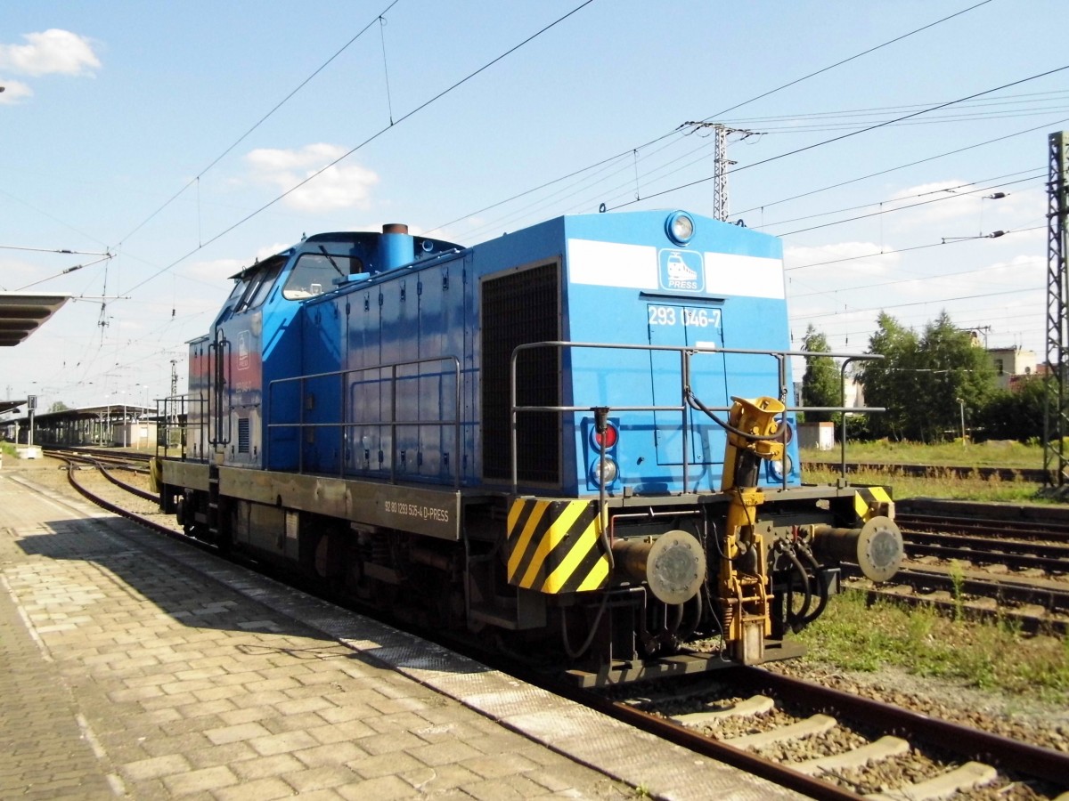Am 21.08.2015 stand die 293 046-7 von der Press in Stendal .