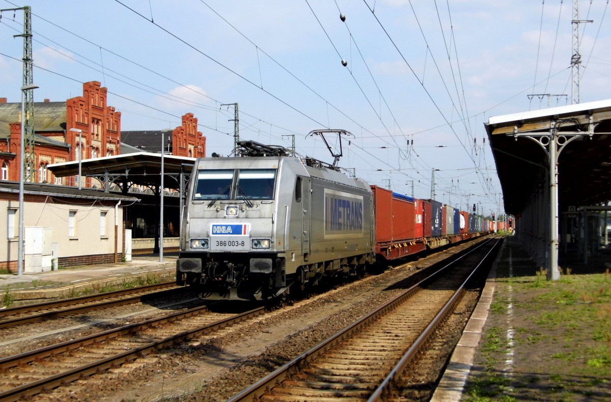 Am 22.08.2015 kam die 386 003-8 von der METRANS aus Richtung Magdeburg nach Stendal und fuhr weiter in Richtung Salzwedel . 