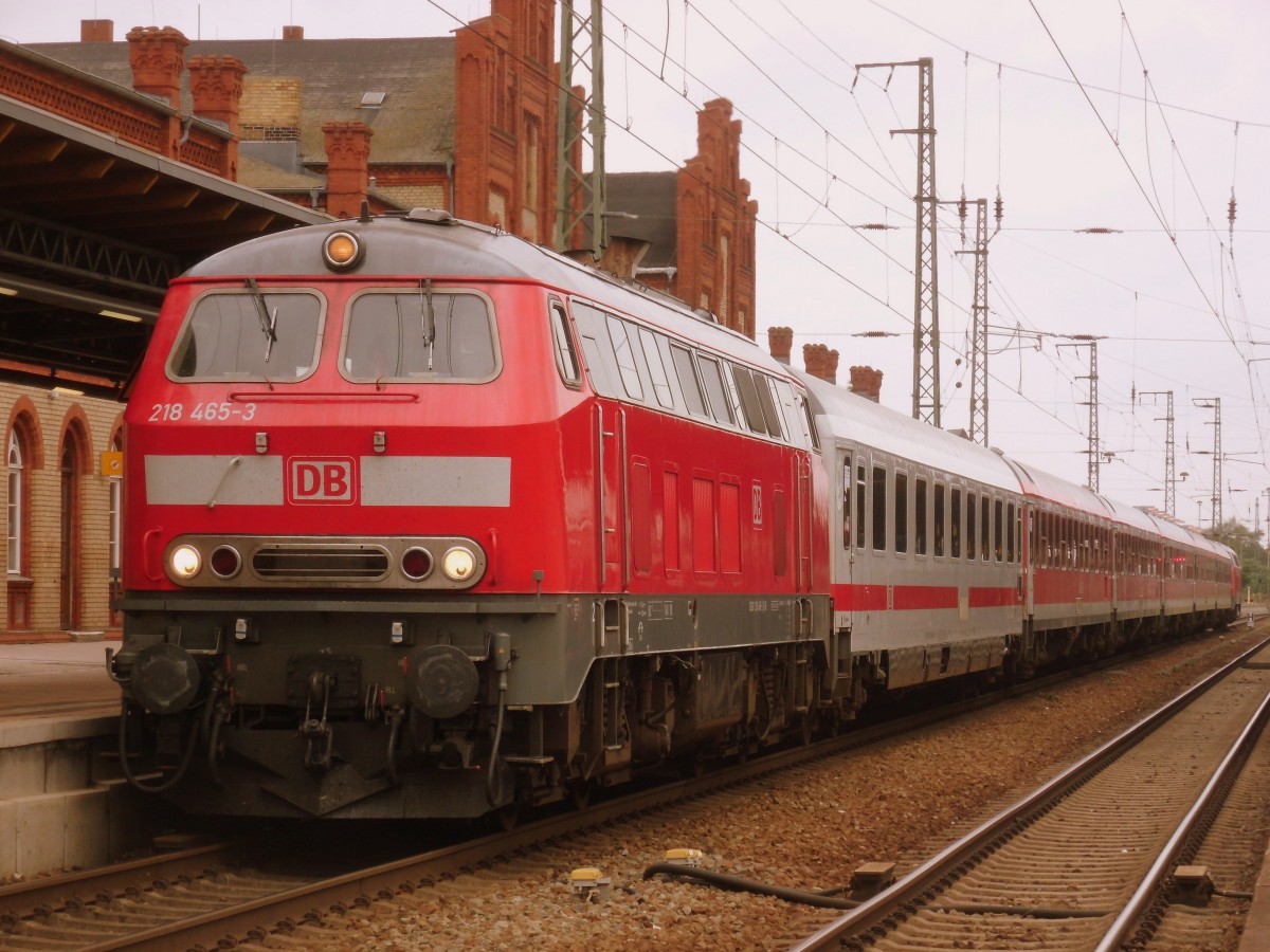 Am 22.09.2013 kam 218 465 mit dem Stammstrecken-Shuttle IC 18649 von Berlin nach Hannover ber Stendal.Am Ende schob die 218 413.