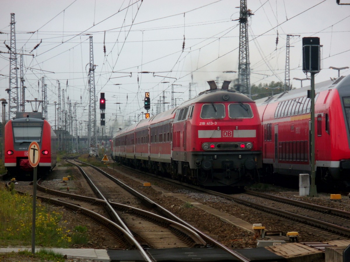 Am 22.09.2013 kam 218 465 mit dem Stammstrecken-Shuttle IC 18649 von Berlin nach Hannover ber Stendal.Am Ende schob die 218 413.