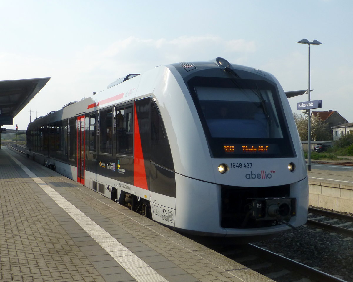 Am 23.04.19 fuhr der Abellio 1648 437/937, als RE11 nach Thale Hbf, aus dem Bahnhof von Halberstadt aus. Seine nächsten Halte waren Wegeleben, Ditfurt, Quedlinburg, Neinstedt sowie Thale Musestieg, bevor er sein Ziel Thale Hbf erreichte.