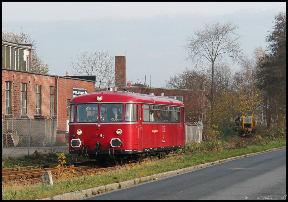 Am 23/11/2014 war einmal wieder der Hümmlinger Schienenbus als Sande Express unterwegs, hier an seinem Startpunkt auf den Südgleis in Wilhelmshaven.