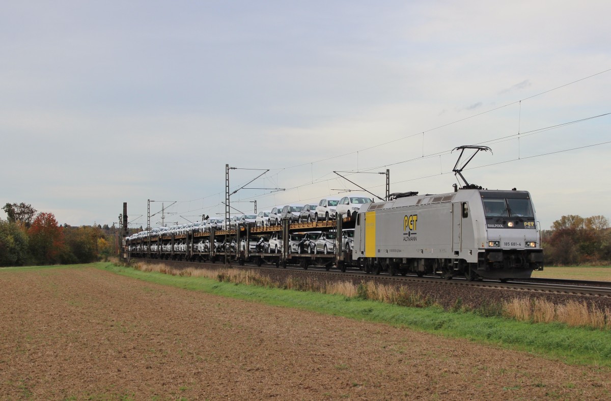 Am 23.Oktober 2013 war RP/PCT 185 681 mit einem ARS-Autozug bei Elze(Han) auf dem Weg Richtung S�den.