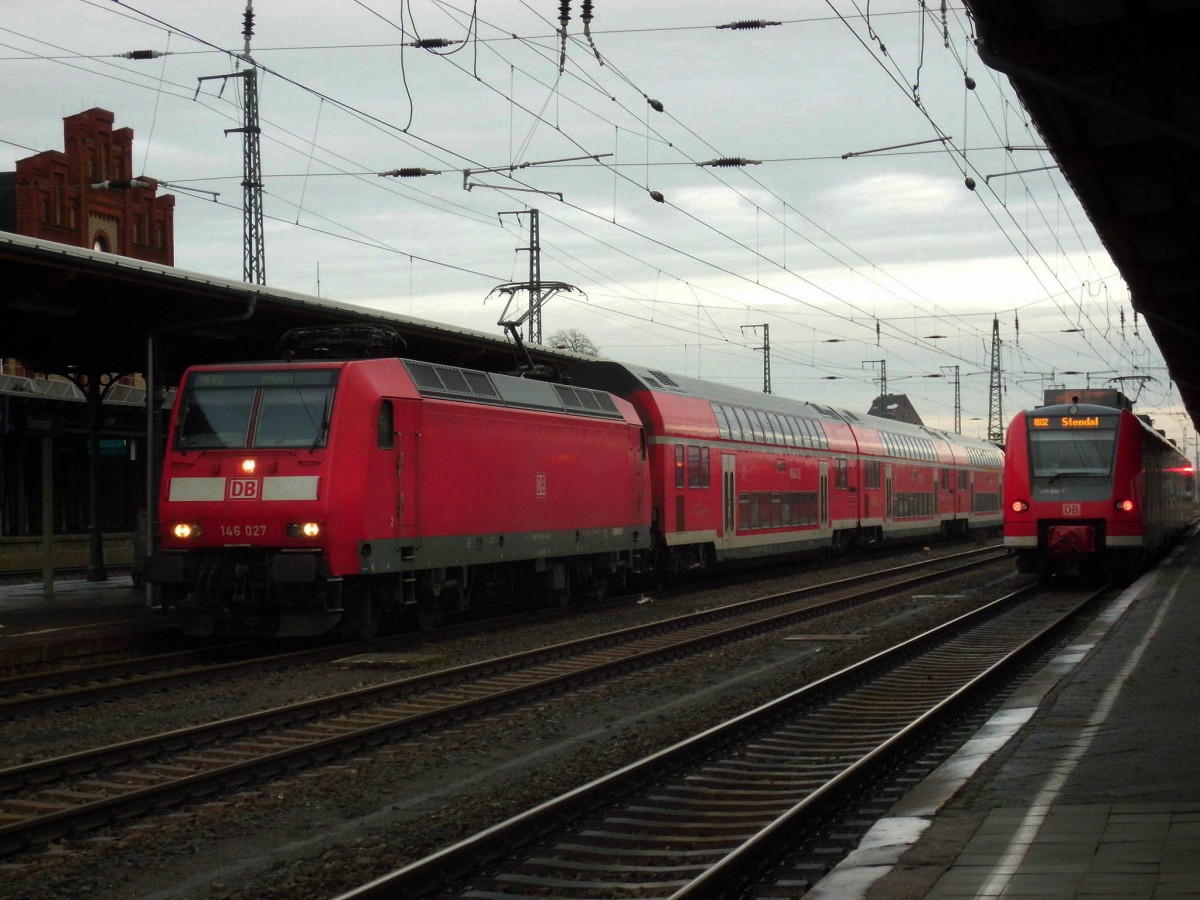 Am 24.01.2016 kam 146 027 mit ihrem RE aus Magdeburg nach Stendal und fuhr weiter nach Uelzen.