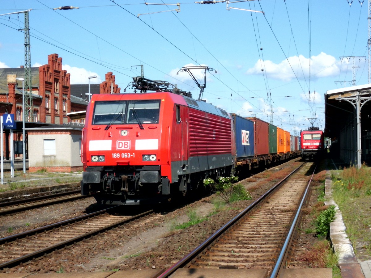 Am 24.05.2014 kam 189 063 mit einem Containerzug aus Richtung Magdeburg nach Stendal und fuhr weiter in Richtung Salzwedel.
