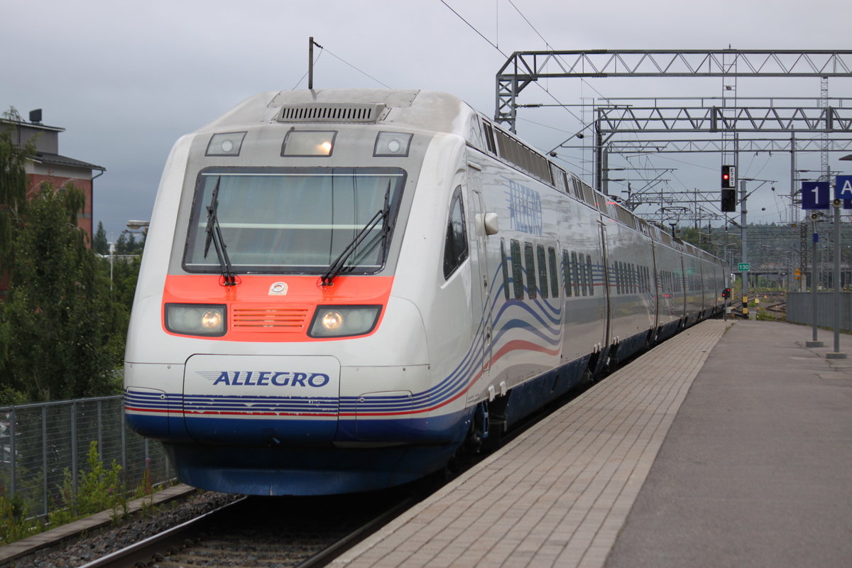 Am 24.07.2017 erreicht ein Allegro nach St.Petersburg den Bahnhof Lahti.
