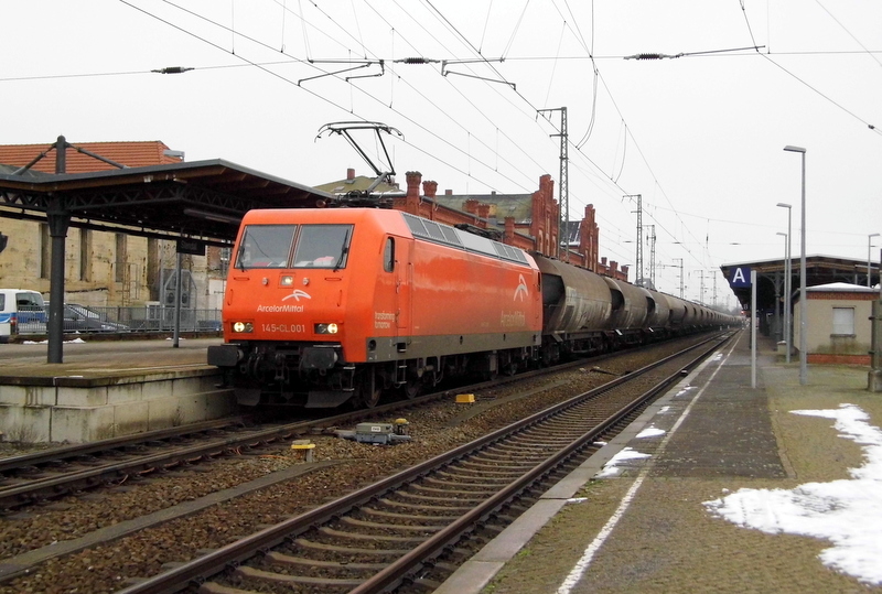 Am 25.01.2015 kam die 145-CL001 von ArcelorMittal aus Richtung Berlin nach Stendal und fuhr weiter in Richtung Hannover ,