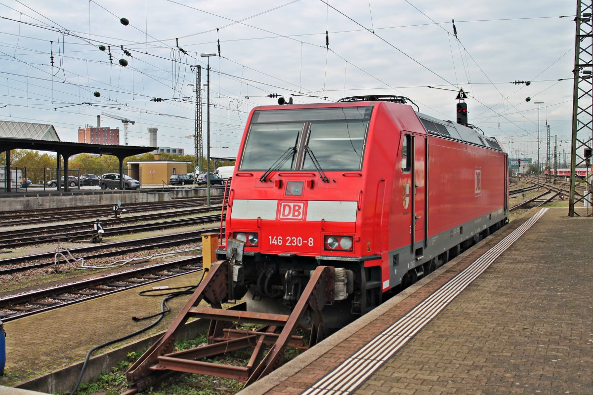 Am 25.10.2014 stand die Freiburger 146 230-8  Radolfszell  schadhaft in Basel Bad Bf auf einem Stumpfgleis und wartet auf ihre Überfunhrung ins Heimatwerk.