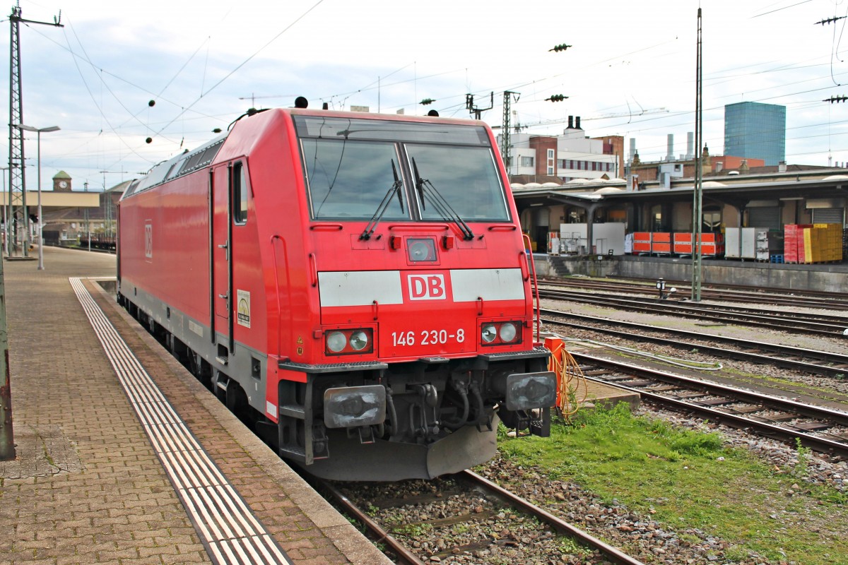 Am 25.10.2014 stand die Freiburger 146 230-8  Radolfszell  schadhaft in Basel Bad Bf auf einem Stumpfgleis und wartet auf ihre Überfunhrung ins Heimatwerk.