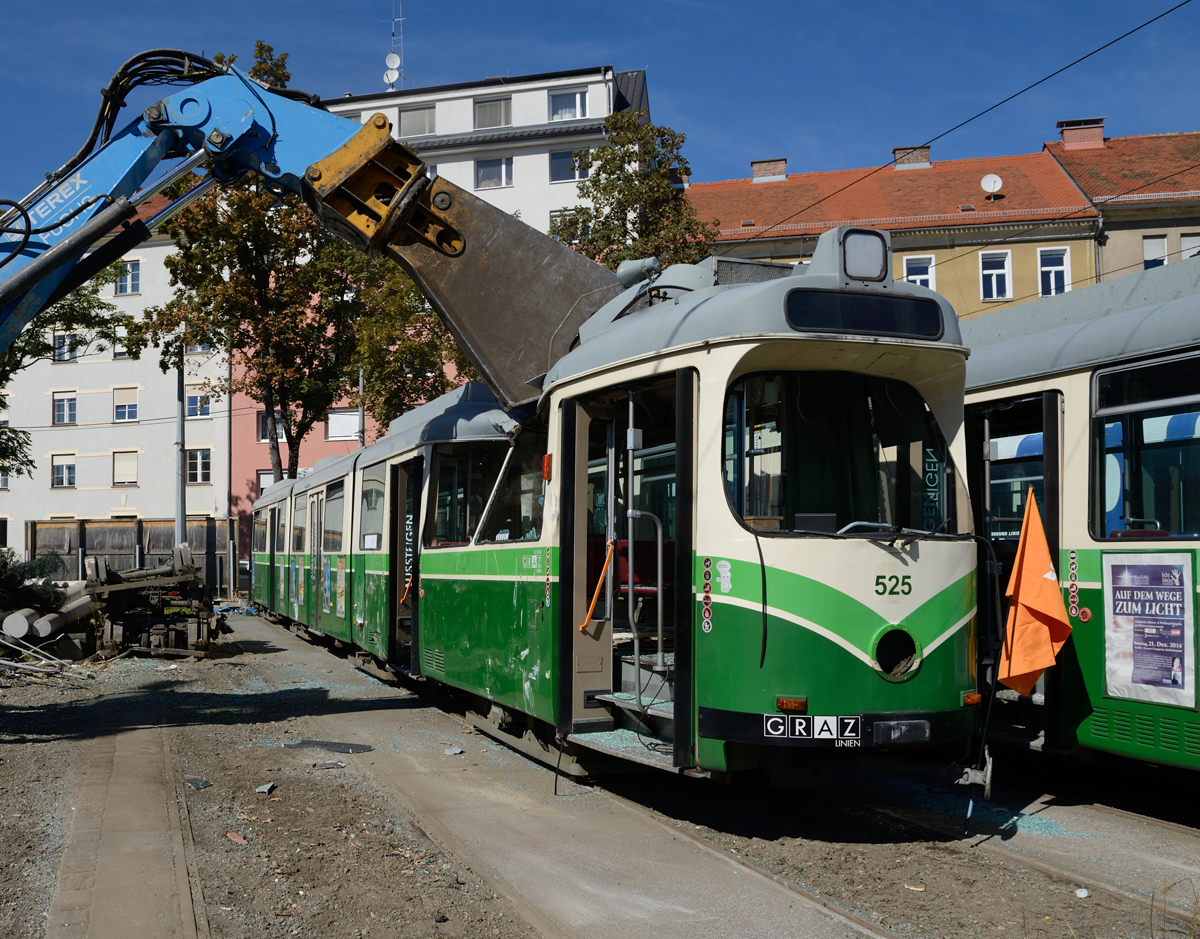 Am 26. September 2018 wurde der ex Dusiburger HGL TW 525 in der Remise Steyrergasse verschrottet.