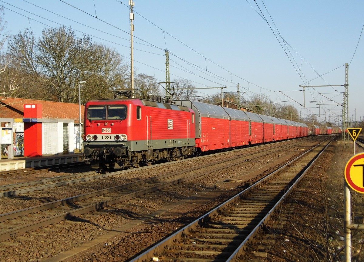 Am 26.02.2015 kam die 143 851 (603)  von der MEG aus Richtung Magdeburg nach Niederndodeleben und fuhr weiter in Richtung Braunschweig .
