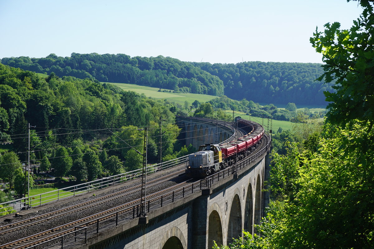 Am 26.05.2017 war Baustellenverkehr auf dem Bekeviadukt angesagt. Keine Züge - nur dieser Bauzug. 