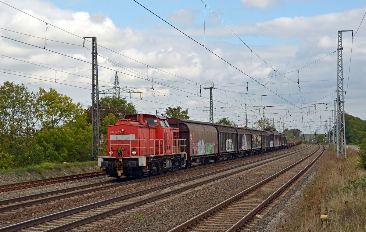 Am 26.09.19 rollte 298 327 mit einer Übergabe durch Saarmund Richtung Rbf Seddin.