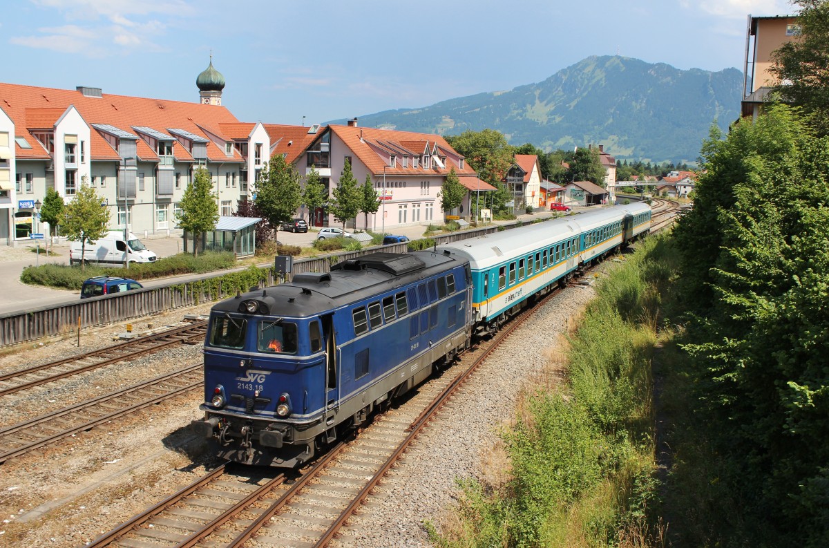 Am 27.Juli 2013 erreichte die fr den ALEX im Auftrag fahrende SVG 2143.18 mit einem ALX Immenstadt aus Richtung Oberstdorf.