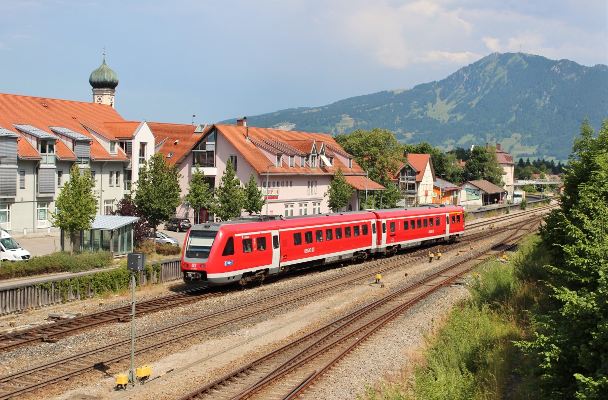 Am 27.Juli 2013 verlie� 612 090  LINDAU  als RE aus Ulm Hbf den Bahnhof Immenstadt in Richtung Oberstdorf.
